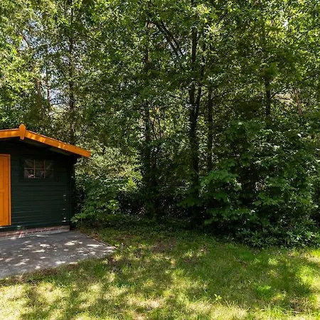 Boshuisje In Het Holiday home Beekbergen